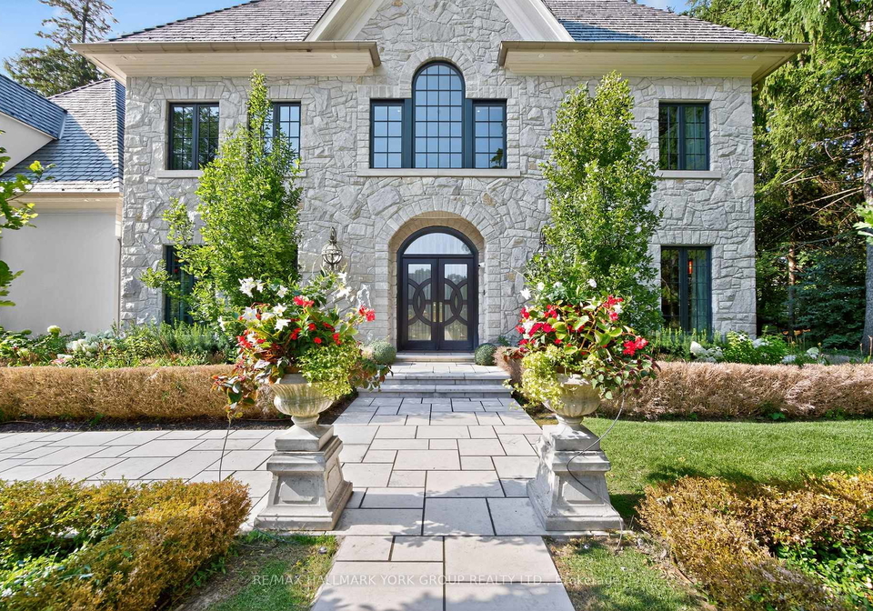 108-kennedy-street-w-aurora-ontario-n13175908