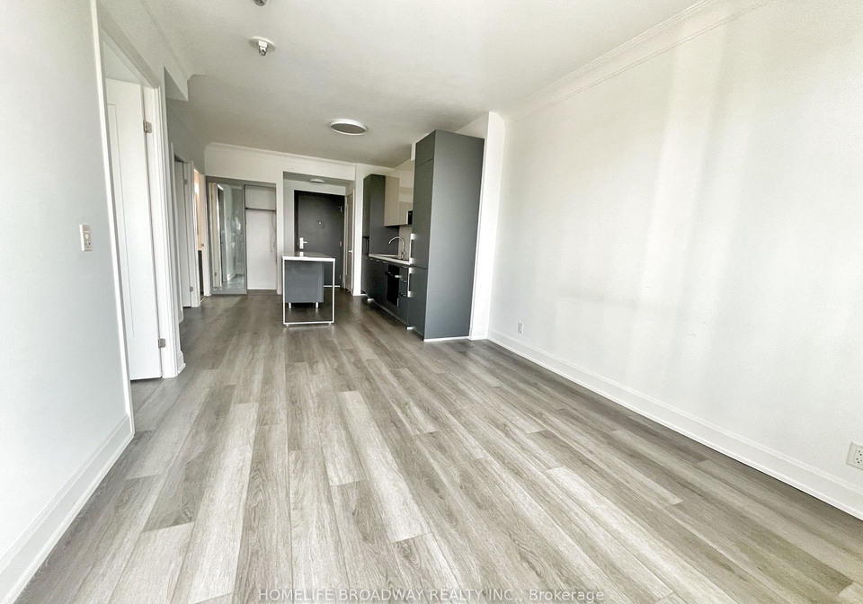 8-water-walk-drive-markham-ontario-n13175962