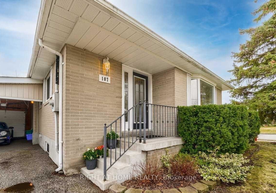 107-cherrywood-drive-newmarket-ontario-n13176940