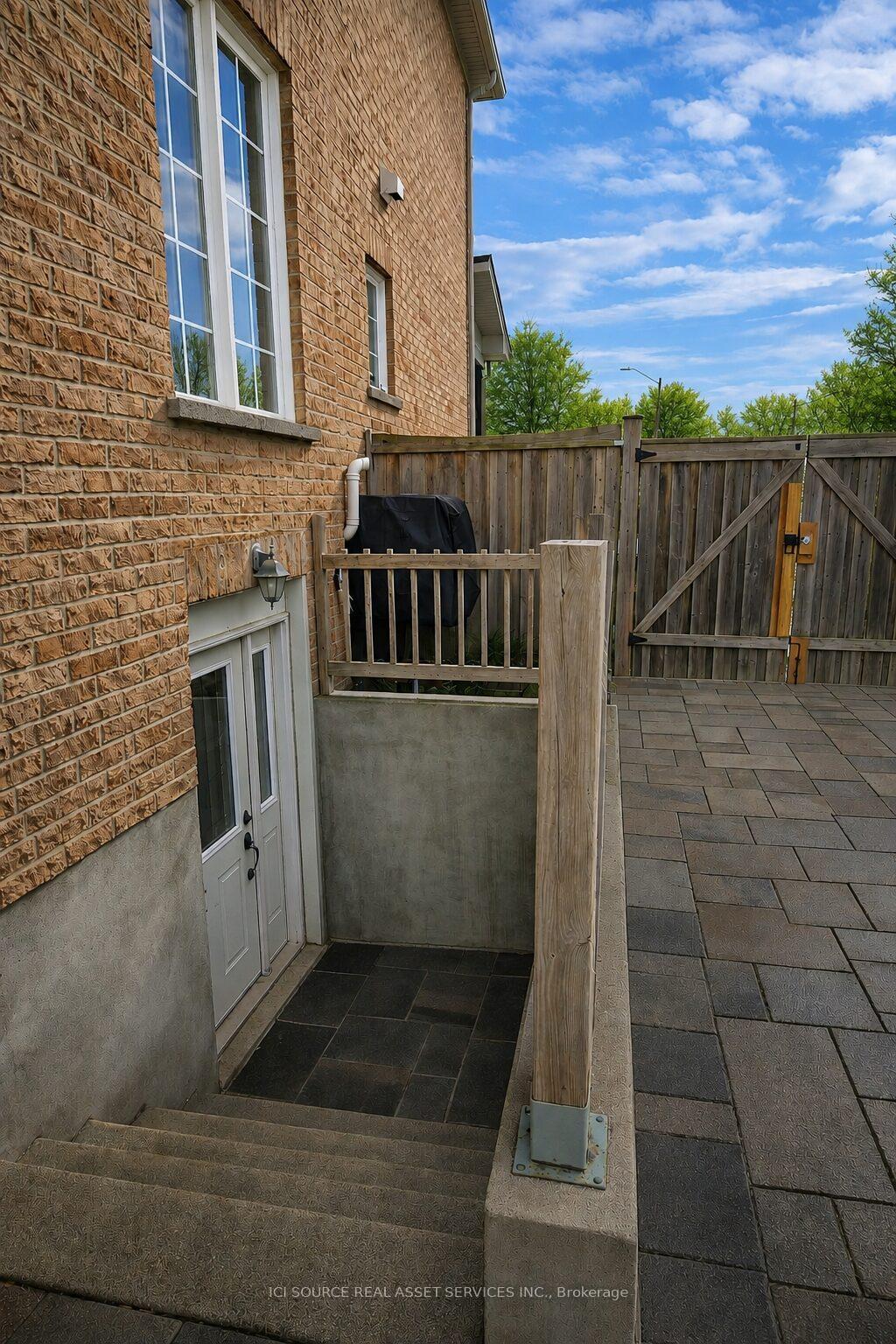 109-romance-drive-richmond-hill-ontario-n13177240