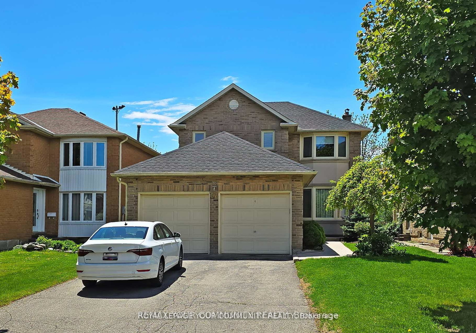 52-eleanor-circle-richmond-hill-ontario-n13177372