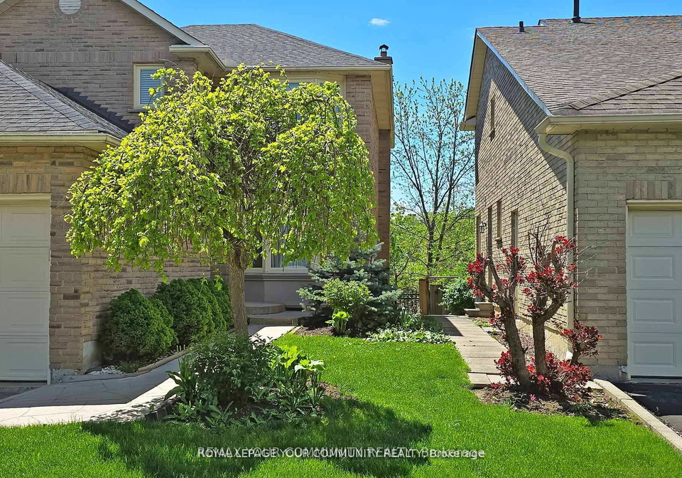52-eleanor-circle-richmond-hill-ontario-n13177372