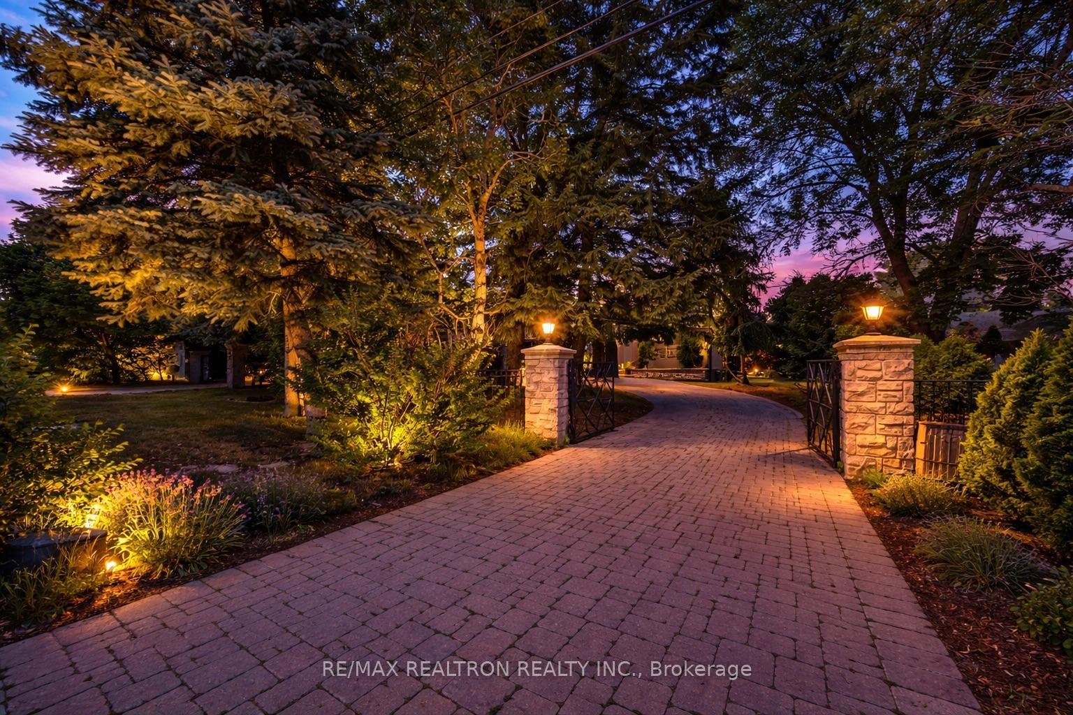 318-centre-street-vaughan-ontario-n13177496