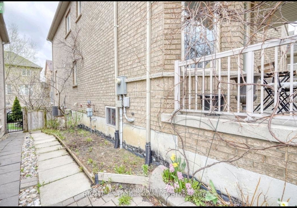 20-seiffer-crescent-richmond-hill-ontario-n13177746