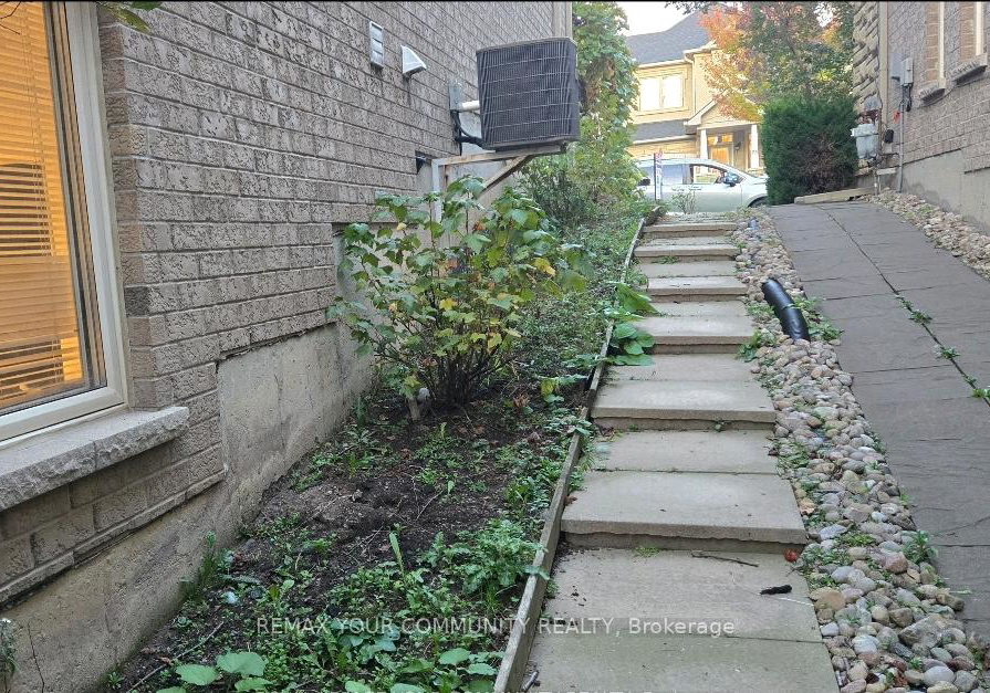 20-seiffer-crescent-richmond-hill-ontario-n13177746