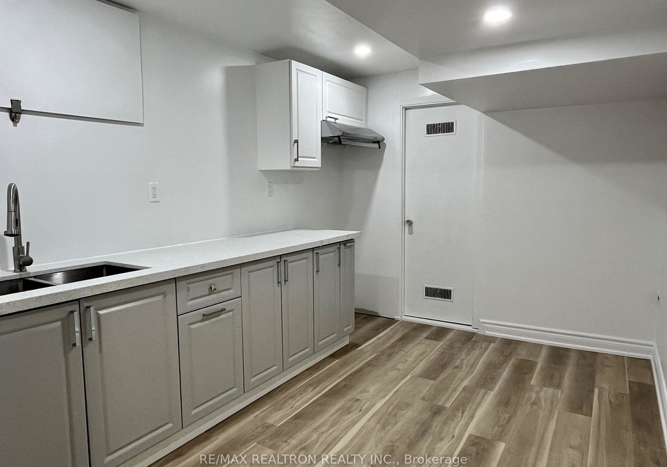74-lincoln-green-drive-markham-ontario-n13179228