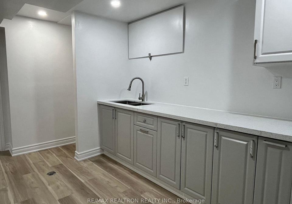 74-lincoln-green-drive-markham-ontario-n13179228