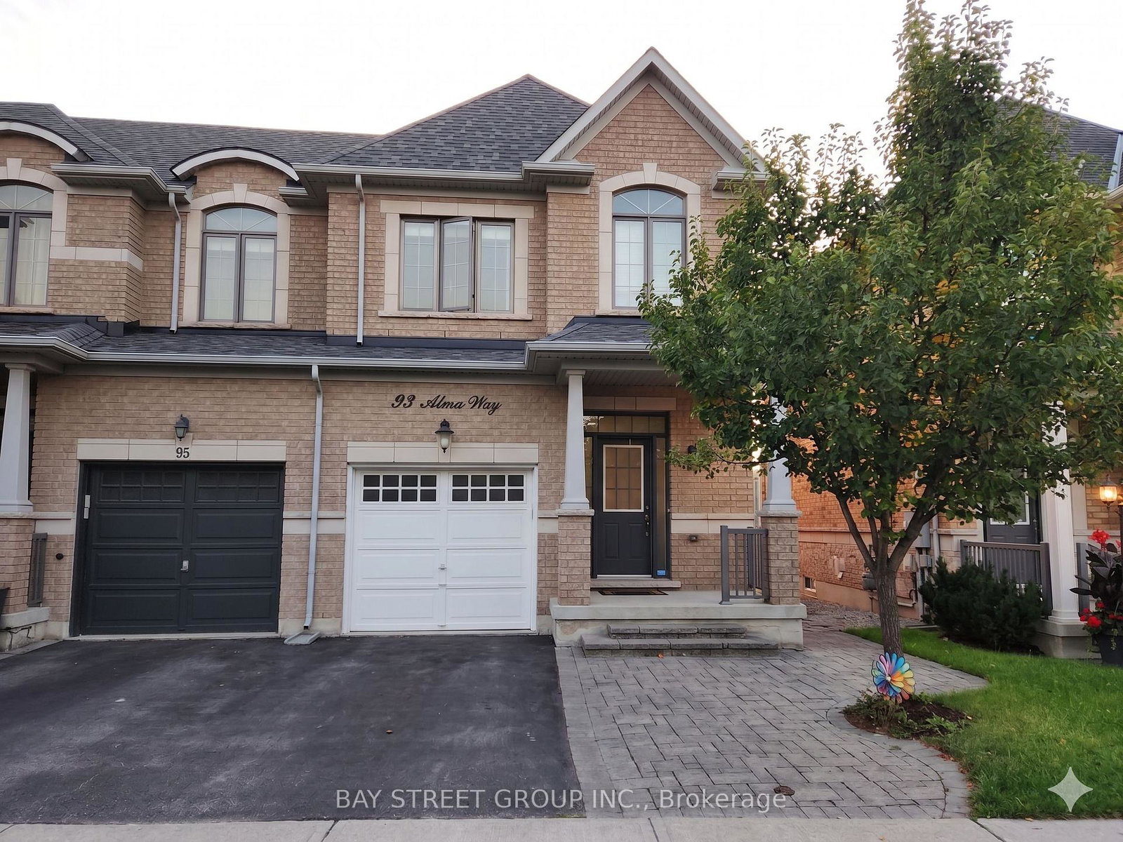 93-alexie-way-vaughan-ontario-n13182550