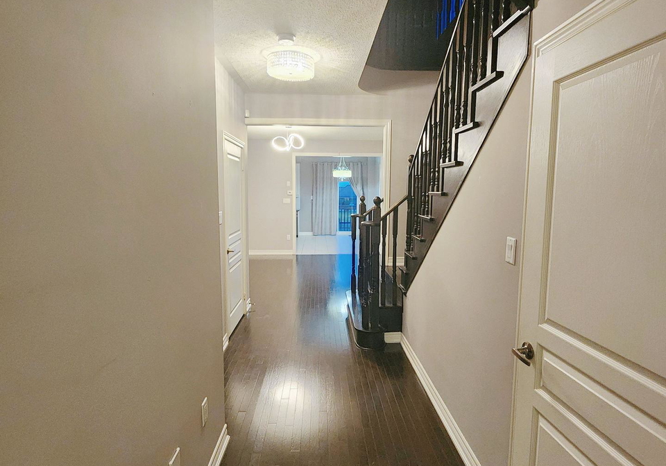 93-alexie-way-vaughan-ontario-n13182550