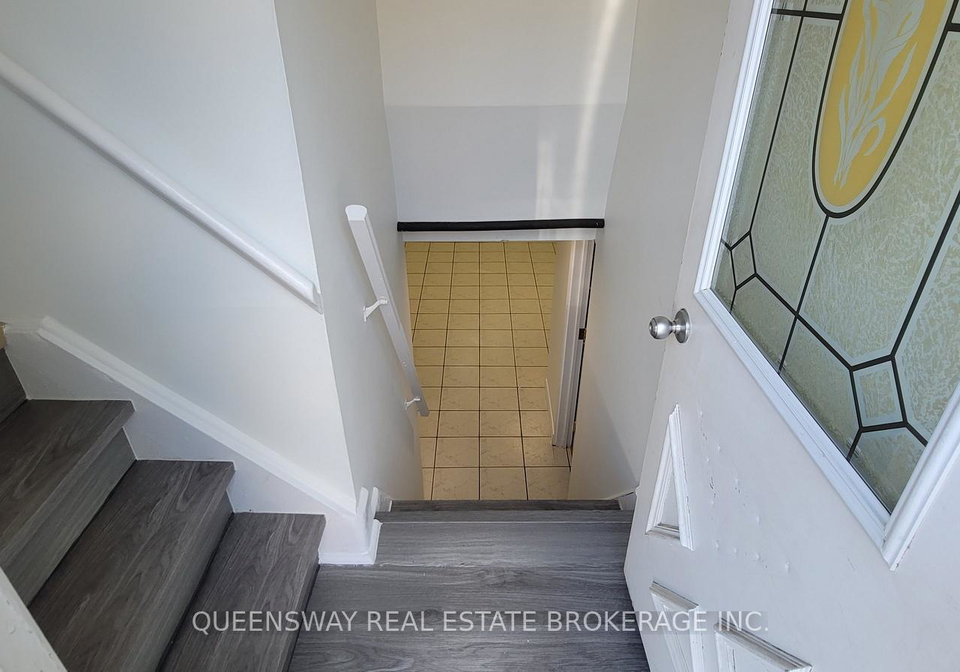 189-cherrywood-drive-newmarket-ontario-n13184028