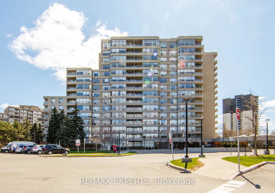 11-townsgate-drive-vaughan-ontario-n13185252