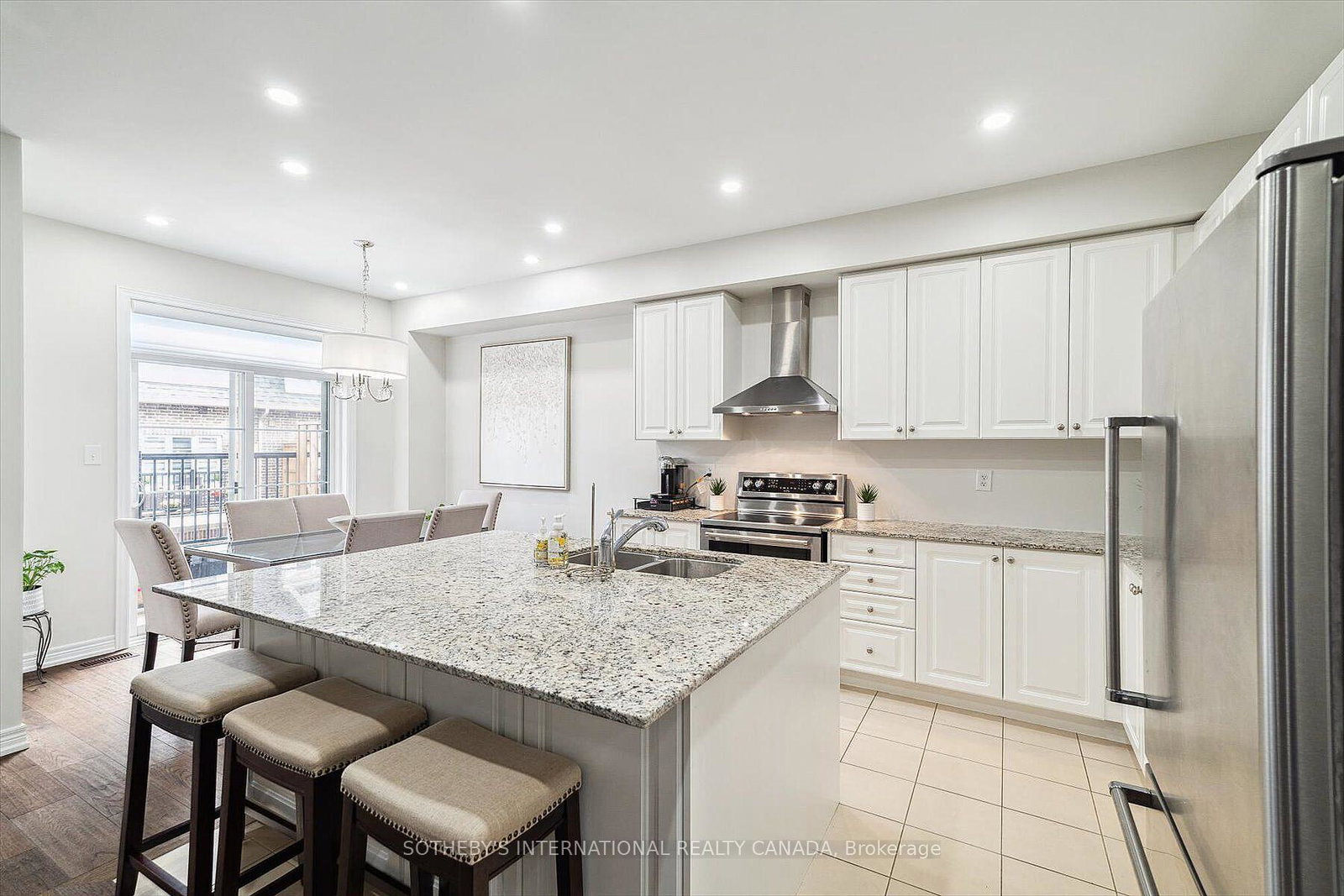 12-deep-river-lane-s-richmond-hill-ontario-n13187284