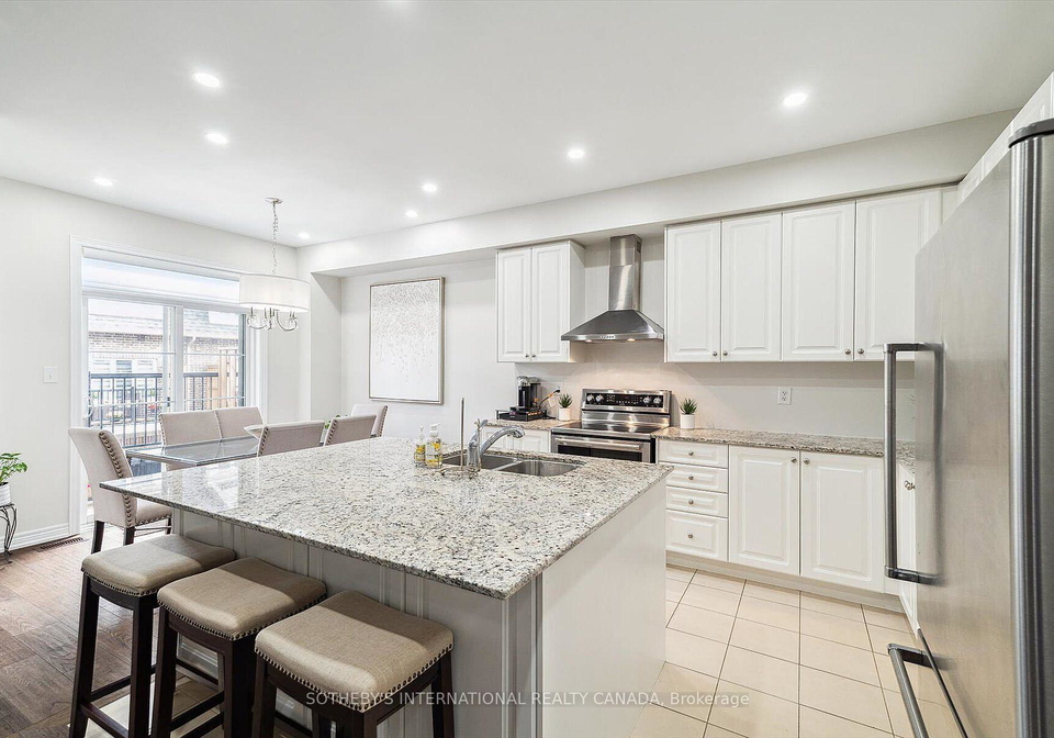 12-deep-river-lane-s-richmond-hill-ontario-n13187284