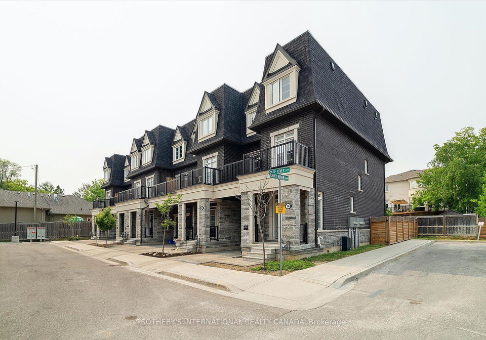 12-deep-river-lane-s-richmond-hill-ontario-n13187284