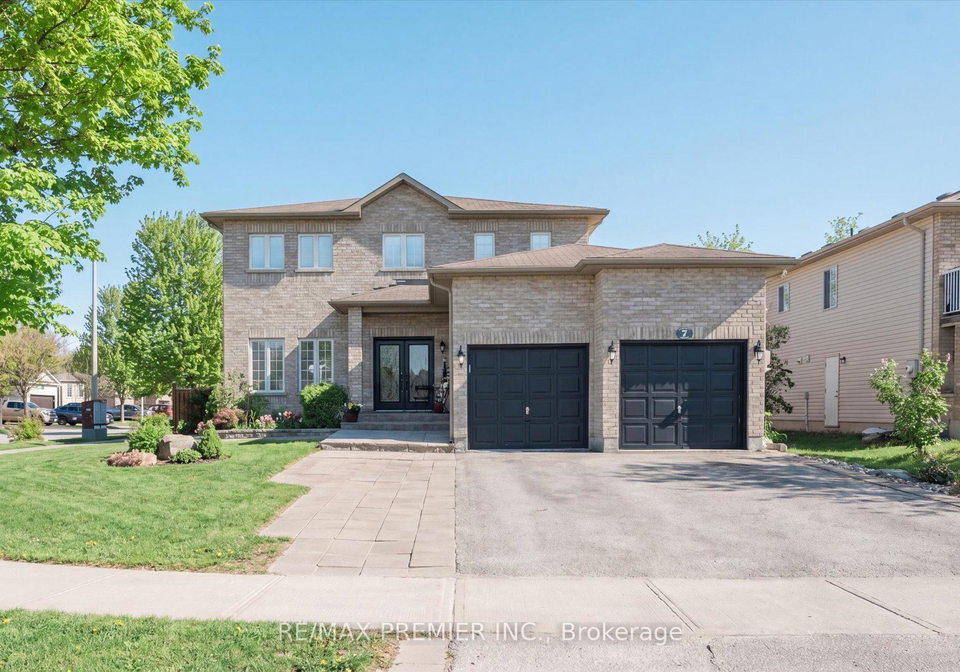 7-stonemount-crescent-essa-ontario-n13187922