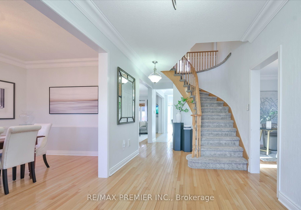 7-stonemount-crescent-essa-ontario-n13187922