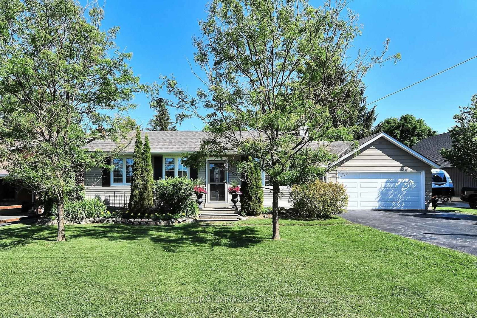 62-may-avenue-east-gwillimbury-ontario-n13191672