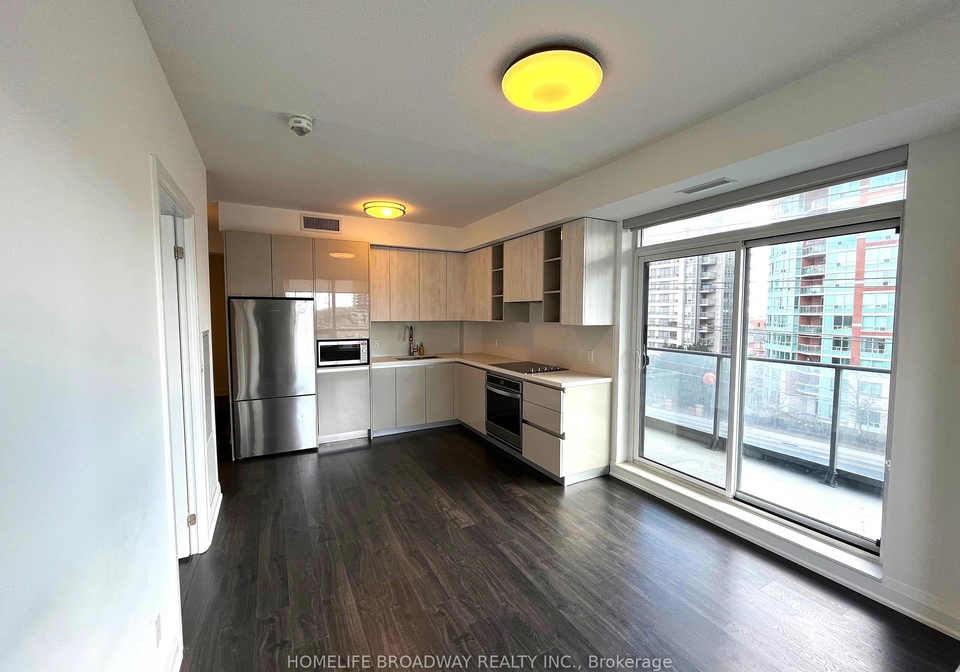 398-highway-7-e-richmond-hill-ontario-n13194094