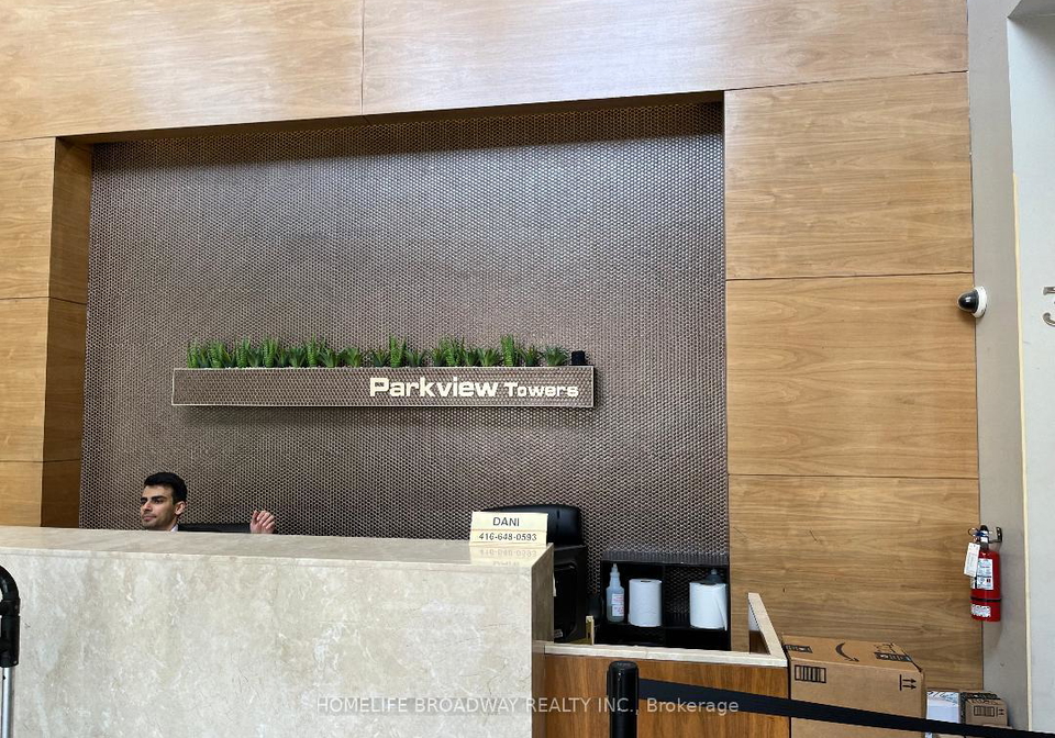 39-galleria-parkway-markham-ontario-n13203632