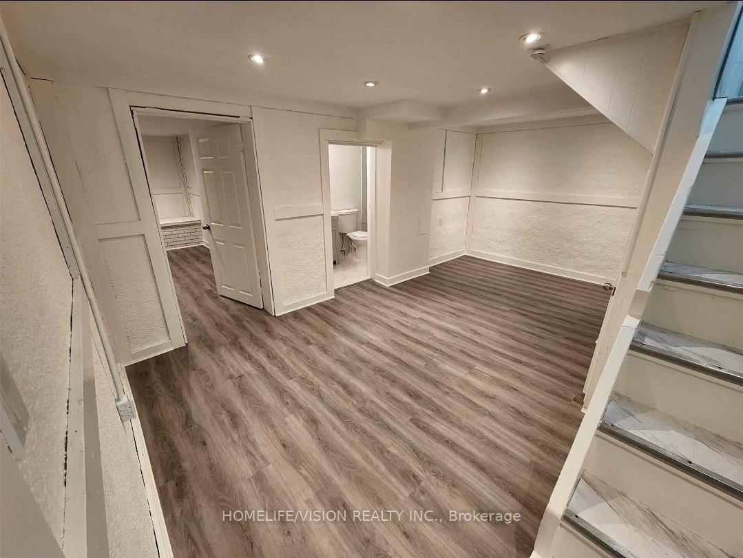 271-sussex-avenue-richmond-hill-ontario-n13205338