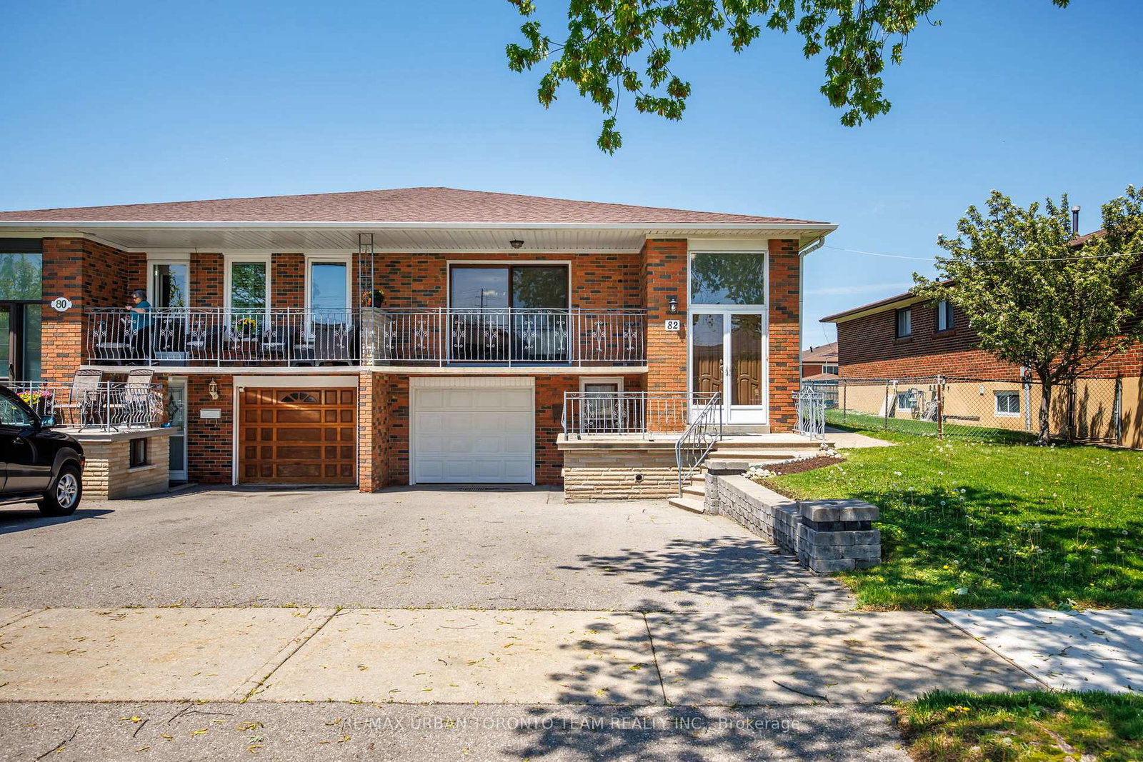 82-button-road-vaughan-ontario-n13205898