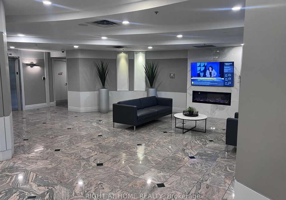 39-oneida-crescent-richmond-hill-ontario-n13206112
