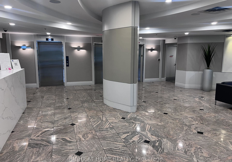 39-oneida-crescent-richmond-hill-ontario-n13206112