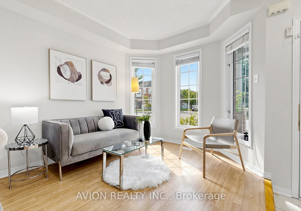 12-rideau-drive-richmond-hill-ontario-n13206272