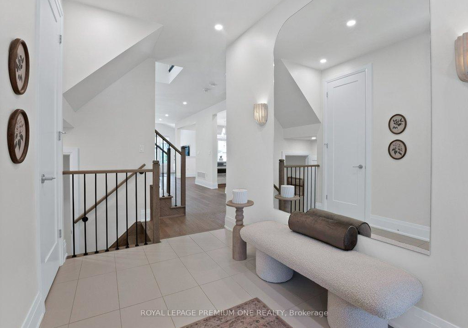 6-byblos-court-east-gwillimbury-ontario-n13206600