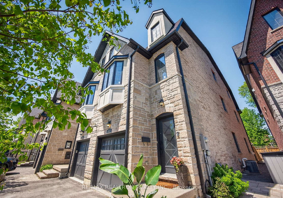 105-hunt-avenue-richmond-hill-ontario-n13207506