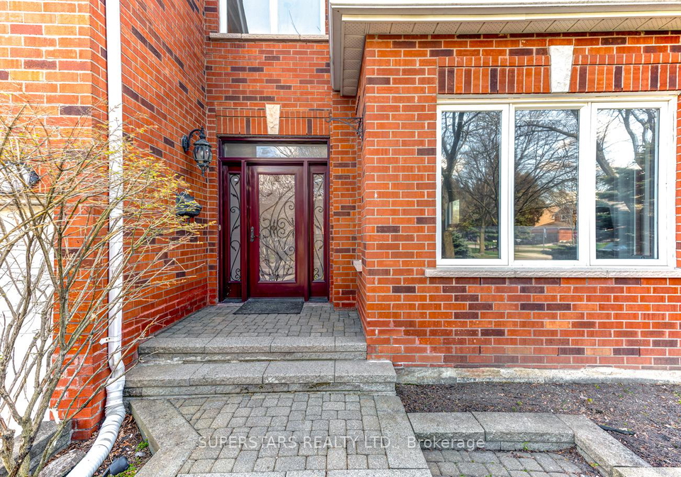 105-mcclellan-way-aurora-ontario-n13207774