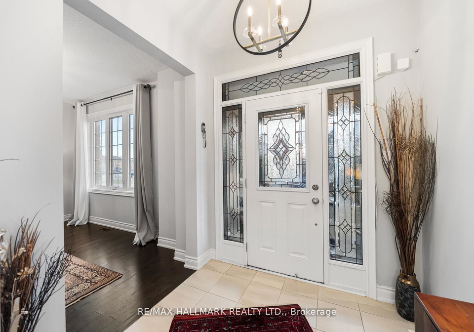 7-e-carratuck-street-east-gwillimbury-ontario-n13208056