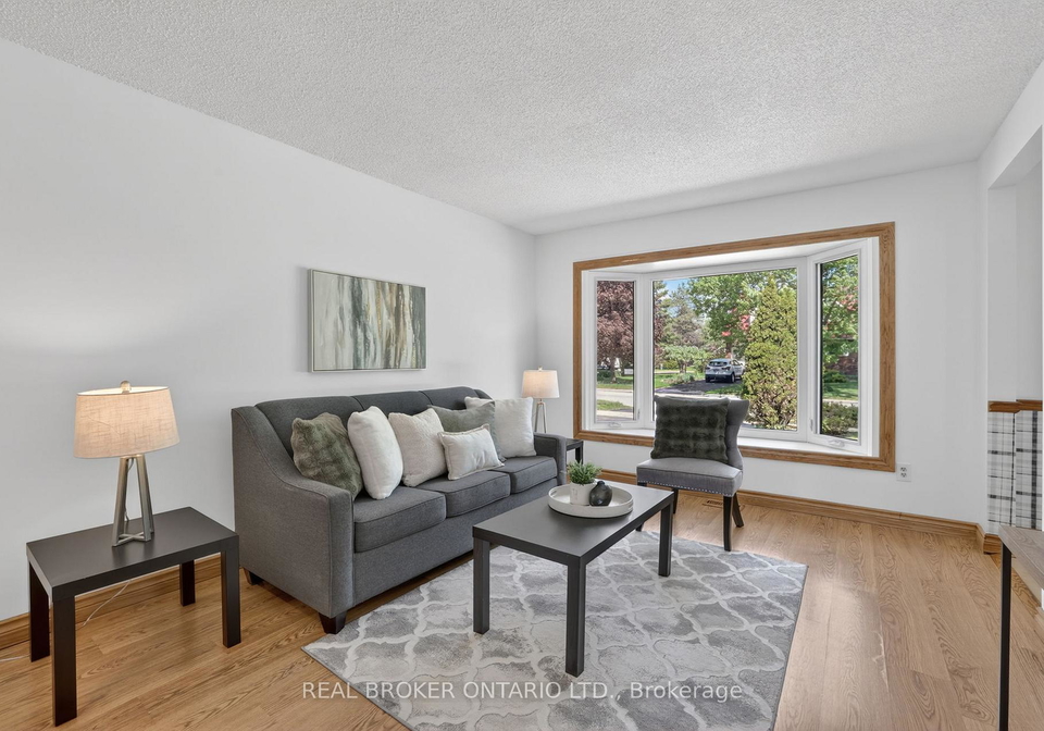 128-olive-street-east-gwillimbury-ontario-n13208538