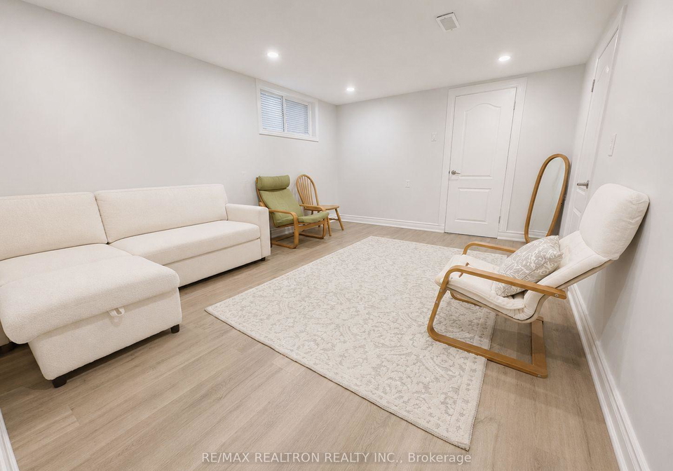 235-neal-drive-richmond-hill-ontario-n13209012