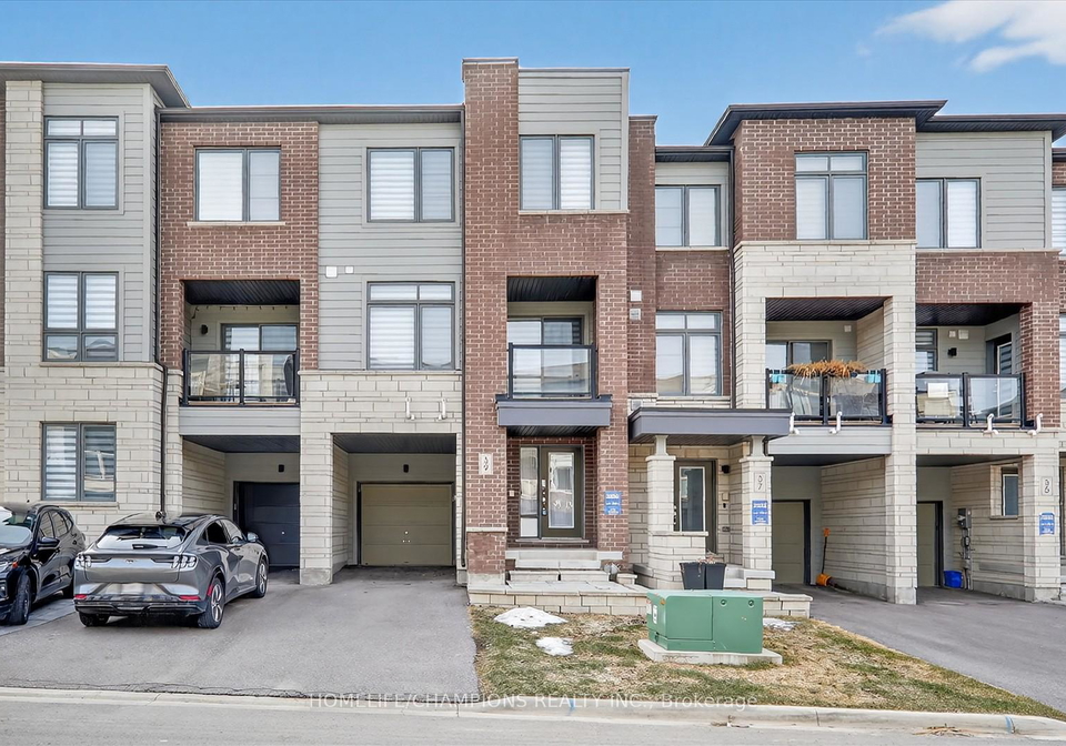 39-delano-way-newmarket-ontario-n13209050