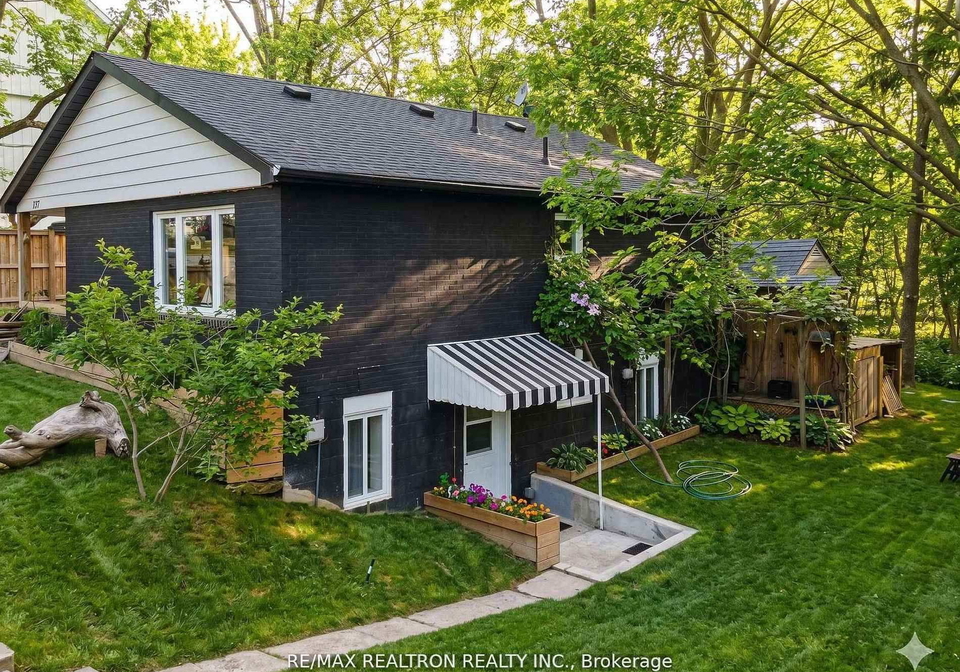 757-srigley-street-newmarket-ontario-n13209100
