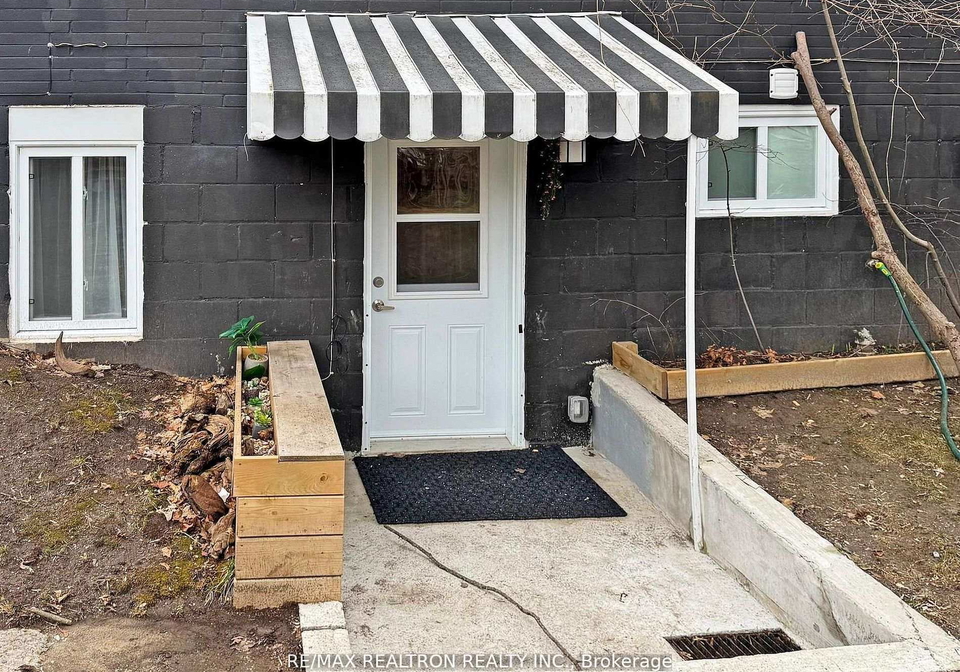 757-srigley-street-newmarket-ontario-n13209100