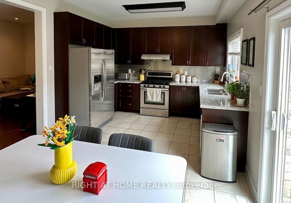 169-district-avenue-vaughan-ontario-n13209408