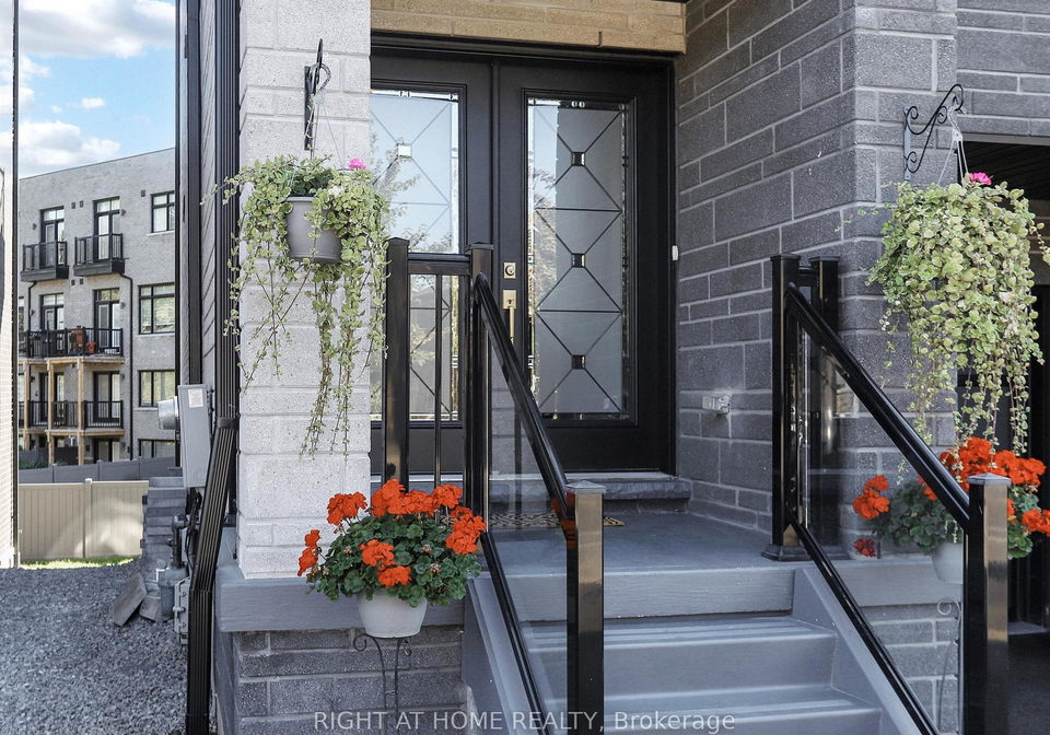 163-lebovic-campus-drive-vaughan-ontario-n13210366