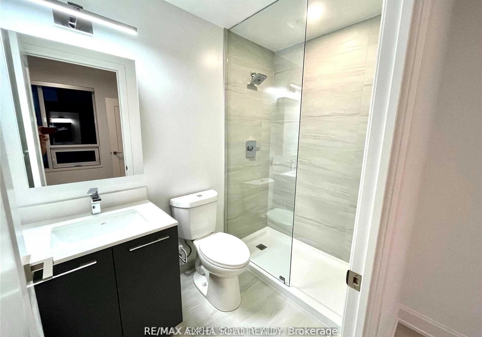 38-water-walk-drive-e-markham-ontario-n13210956