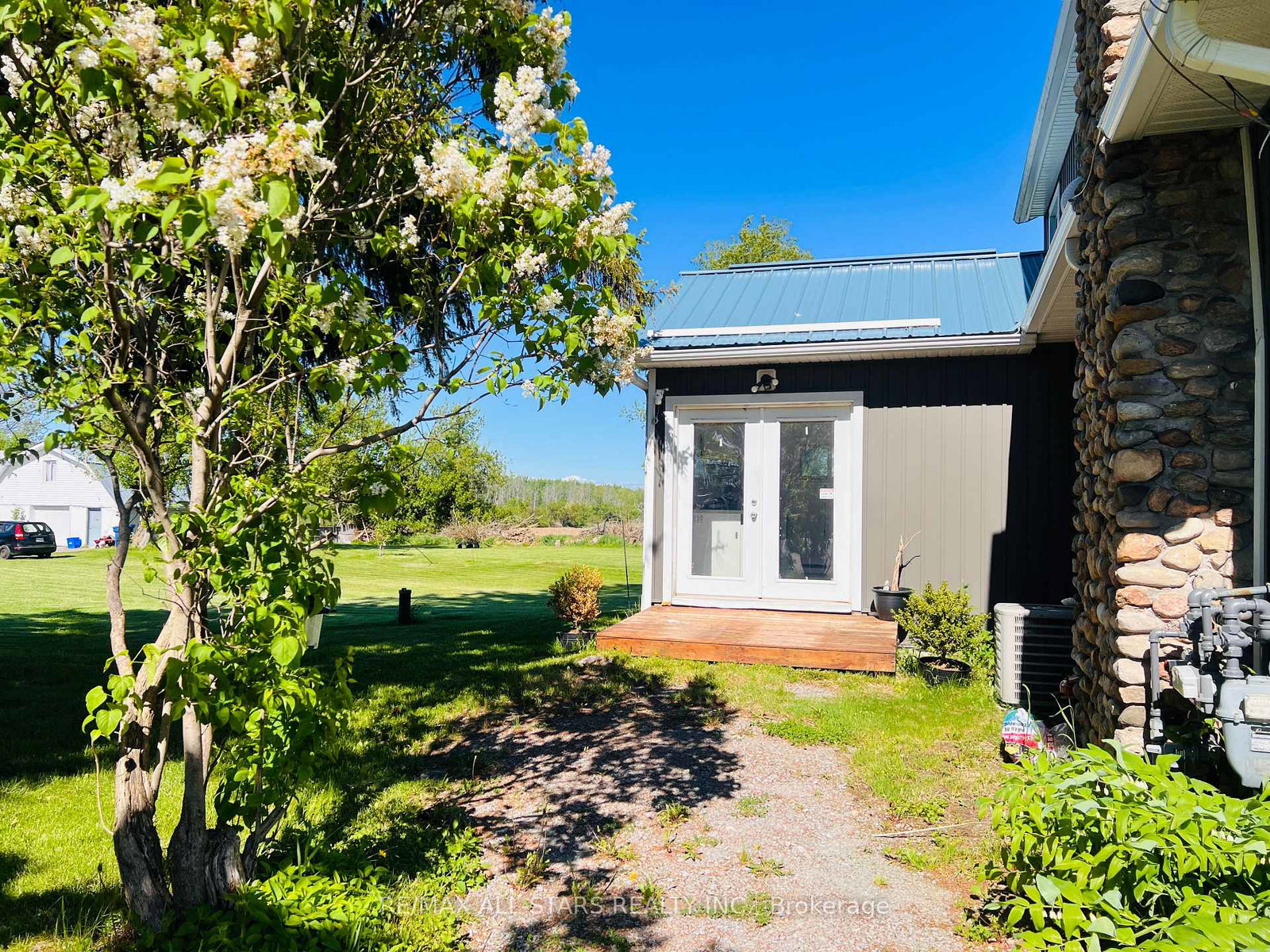 25607-woodbine-avenue-georgina-ontario-n13211422