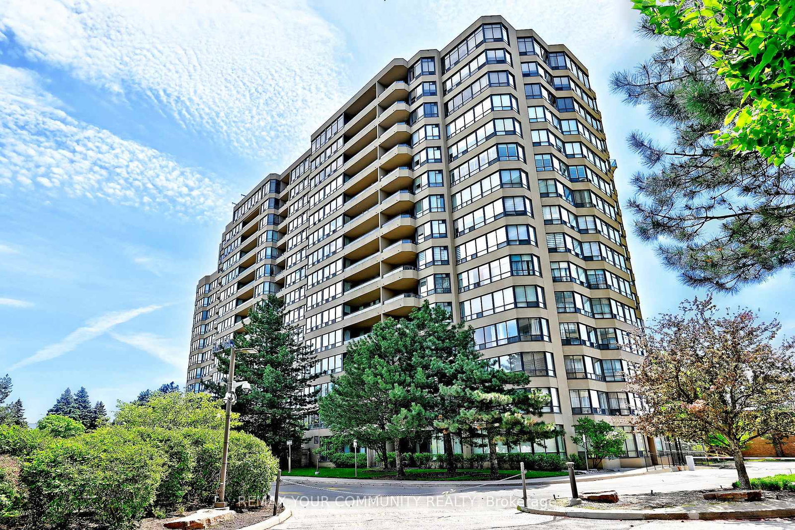 32-clarissa-drive-richmond-hill-ontario-n13213330