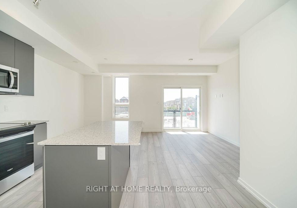 lytham-green-circle-newmarket-ontario-n13213550