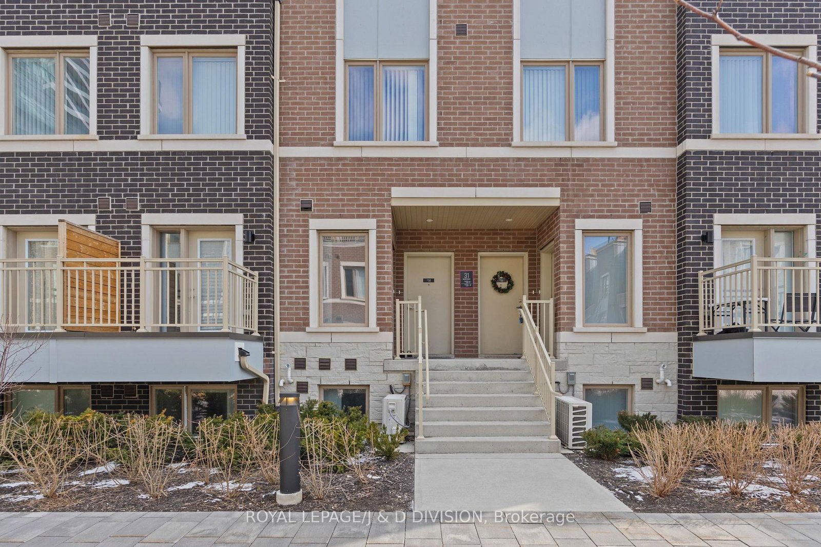 31-honeycrisp-crescent-vaughan-ontario-n13213586