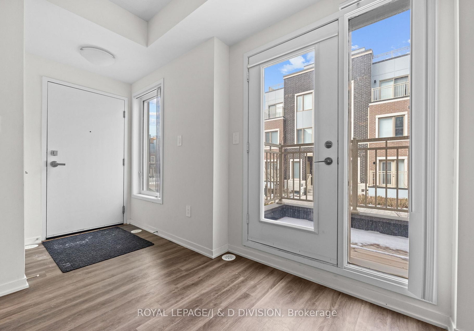 31-honeycrisp-crescent-vaughan-ontario-n13213586