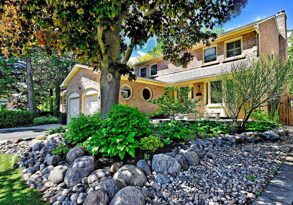 4-ferndell-circle-markham-ontario-n13214288