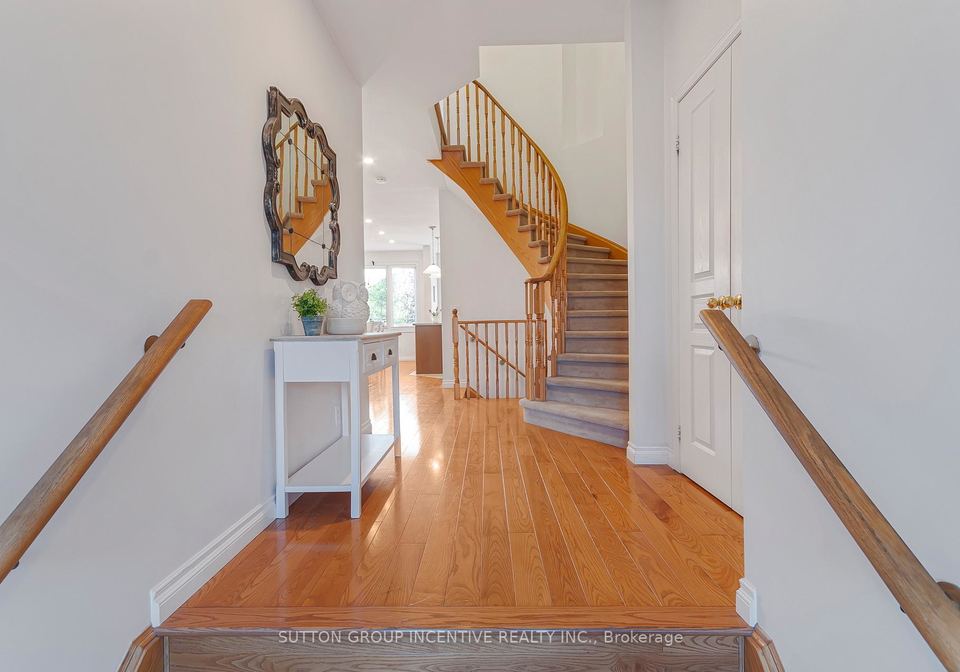 119-thatcher-crescent-east-gwillimbury-ontario-n13214566