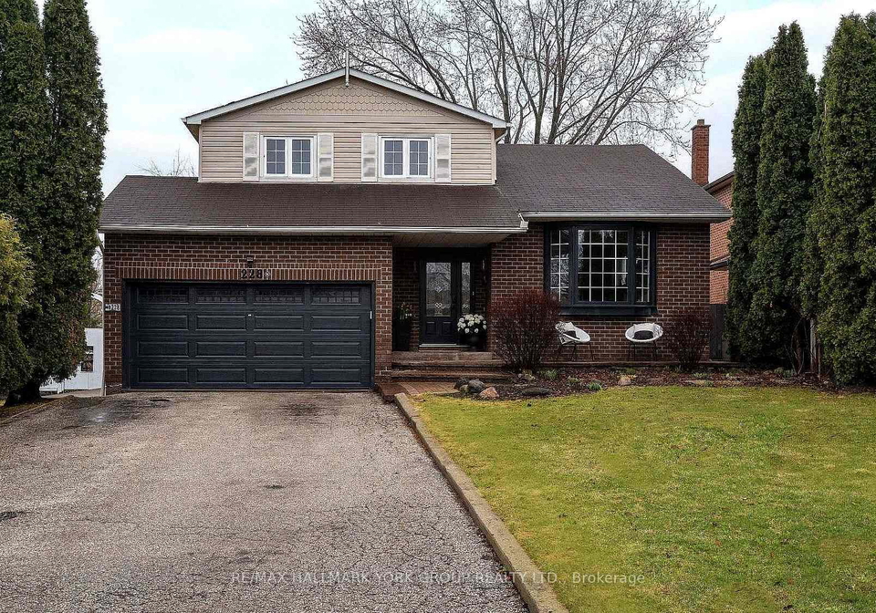 228-yorkshire-drive-newmarket-ontario-n13214602