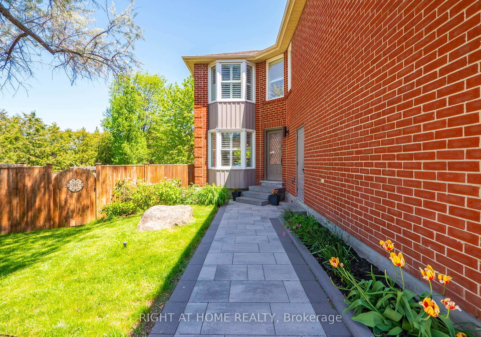 45-lansbury-court-vaughan-ontario-n13214824