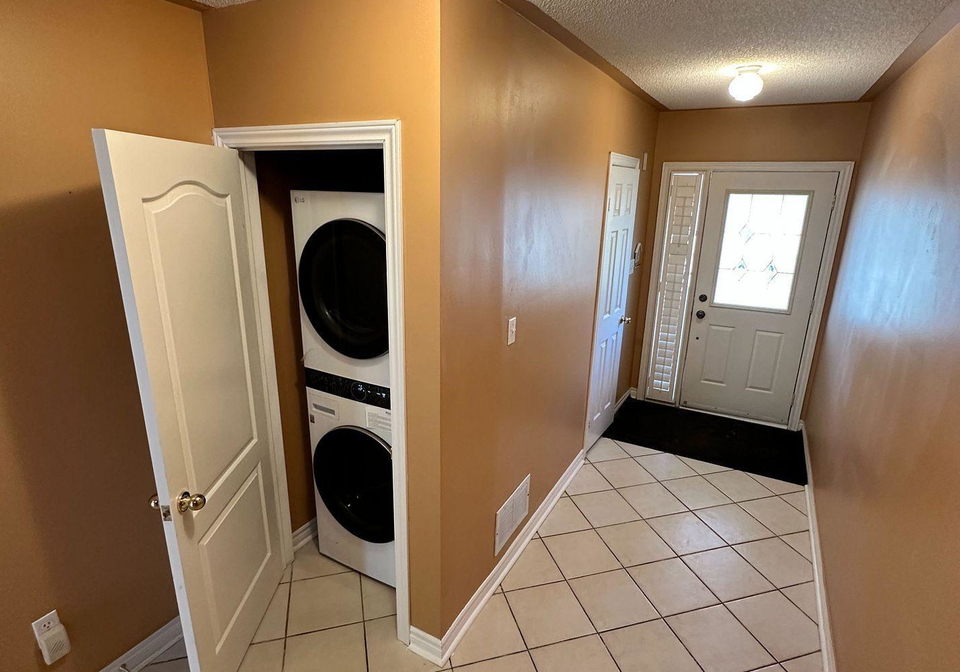 141-foxchase-avenue-vaughan-ontario-n13214968